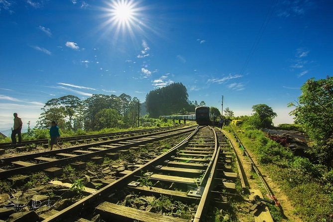 Colombo to Kandy Train Tickets (Reserved Seats) - Amenities Onboard