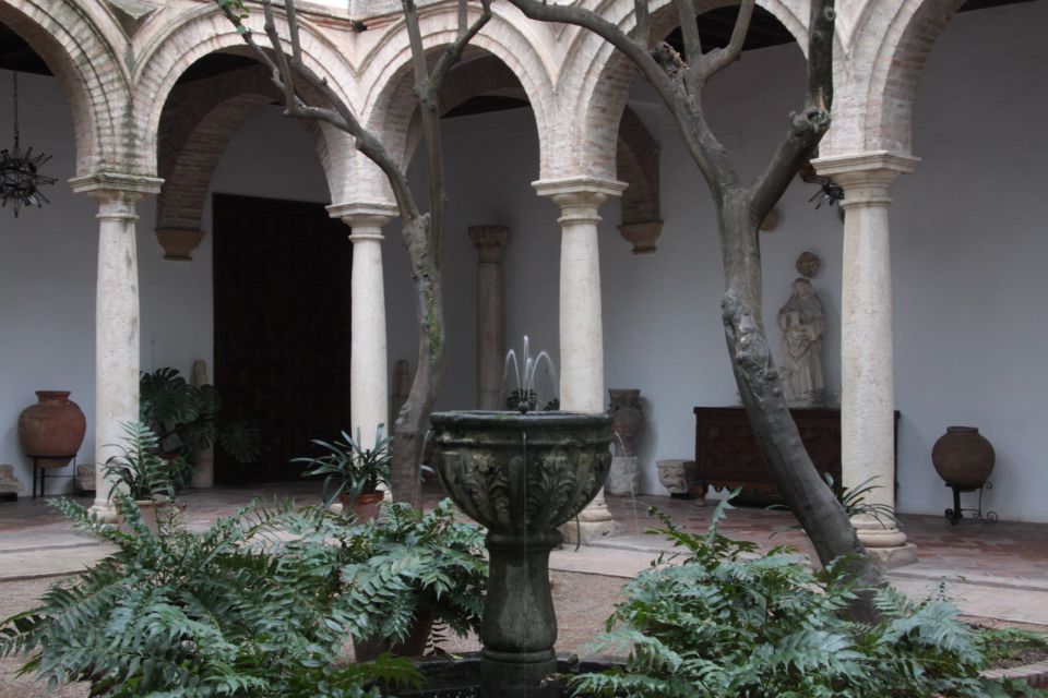 Córdoba: Viana Palace Gardens and Patios Entry Ticket - Review Summary