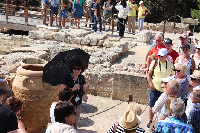 Crete Minoan Discovery Tour With Knossos Palace, Heraklion, and Live Dance Show - Heraklion Old Town Guided Tour