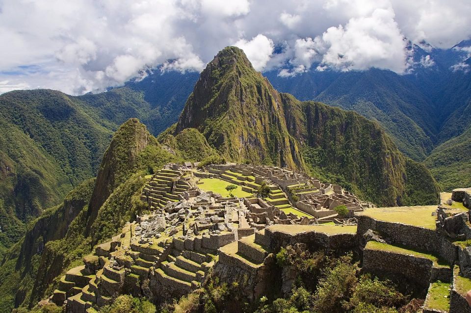 Cusco: 4-Day Inca Trail to Machu Picchu Shared Group Trek - Day 2 Itinerary