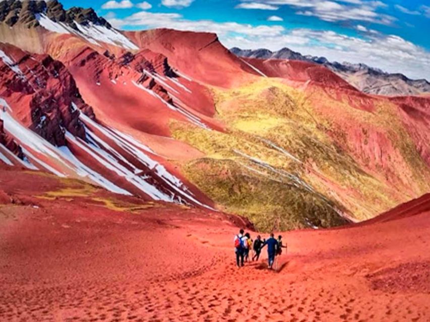 Cusco : Full Day Palcoyo Mountain of Colors - Indulge in a Delicious Buffet Lunch