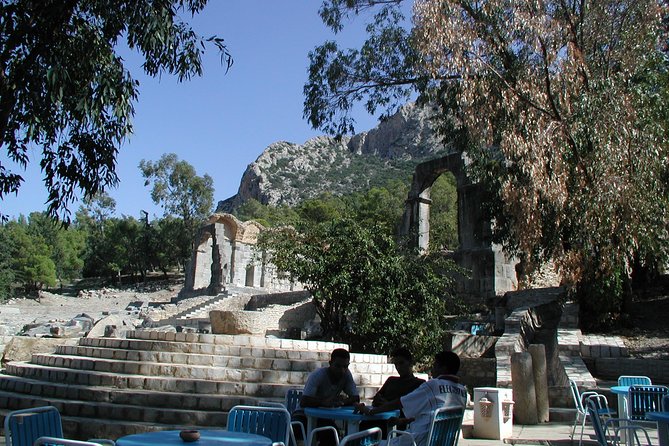 Day of Adventure in Zaghouan and the Temples of the Waters - Visiting the Zaghouan Souk