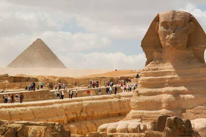 Day Tour to the Pyramids of Giza, Egyptian Museum and Khan El Khalili Bazaar - Pickup Details and Duration