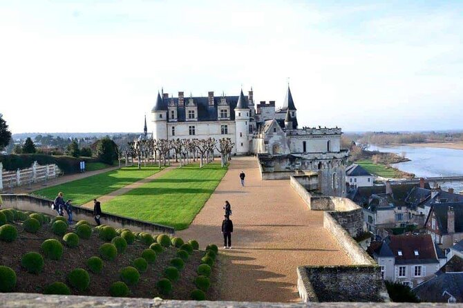 Day Trip: Paris to Loire Valley Castles - (Champagne on Board) - Castle Visits and Audio Guides