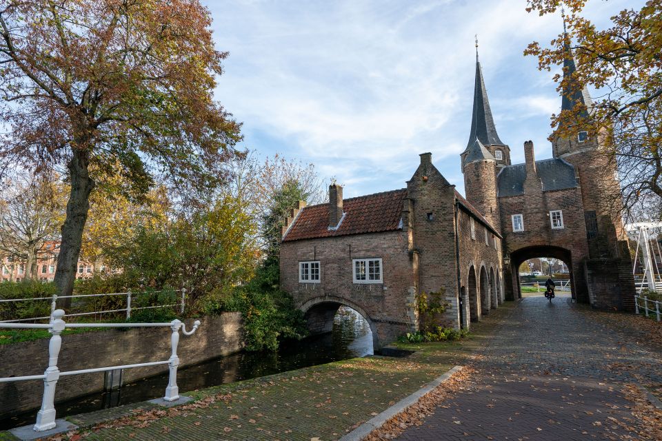 Delft: Vermeer History Open Boat Cruise - Vermeers Legacy in Delft