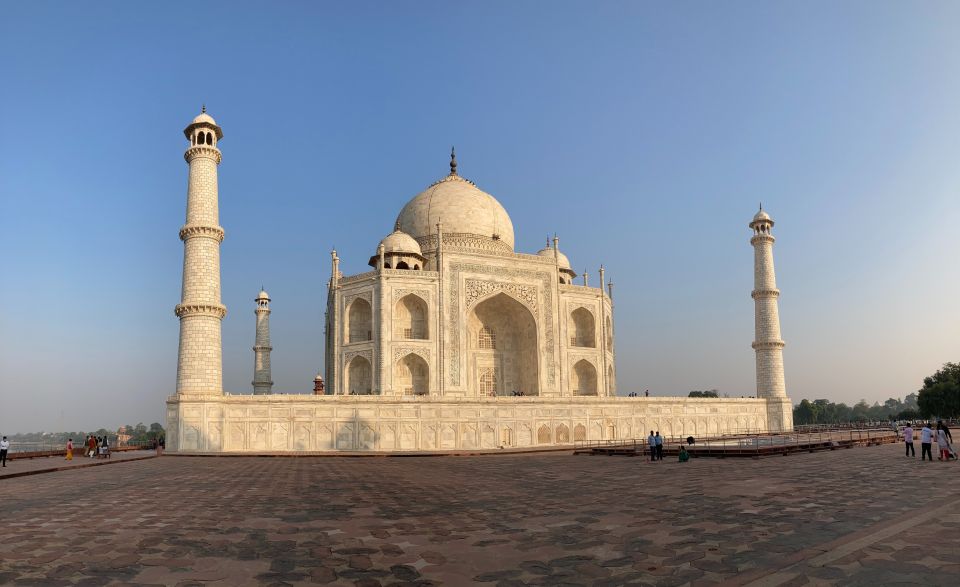 Delhi: 2-Day Agra Trip With Taj Mahal at Sunrise and Sunset - Day 1 Itinerary