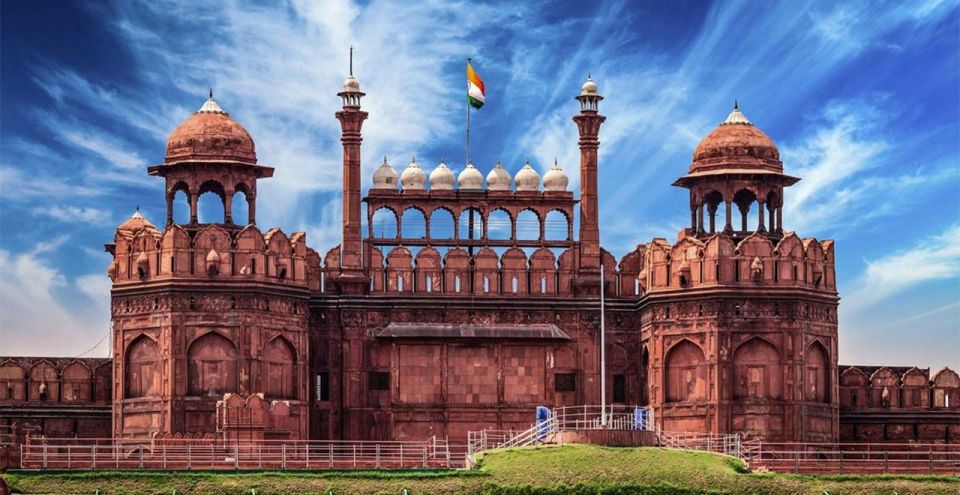 Delhi: Old and New Delhi City Private Guided Day Trip - Itinerary Overview