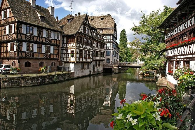 Departure Transfer Strasbourg to Strasbourg Airport by Luxury Van - Pricing and Booking Information