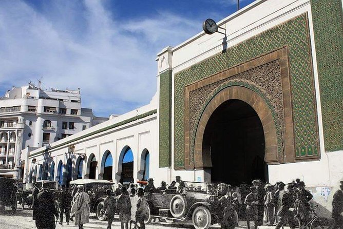 Discover Casablanca in Side Car - Expert Guidance and Commentary