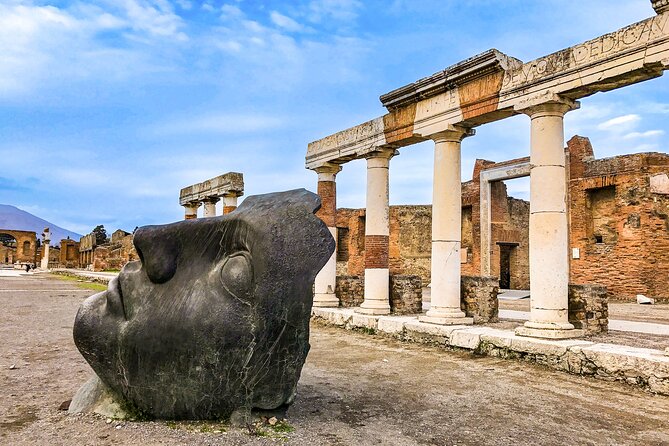 Discover Pompeii, Sorrento & Capri in a 3-Day Escape From Rome - Host Responses and Logistics Challenges