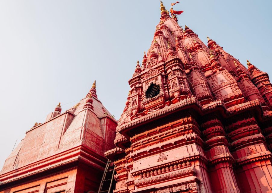 Discover Varanasi on Tuk Tuk (2 Hours Guided Tour) - City Exploration