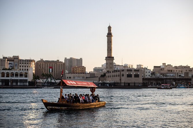 Dubai Aladdin Tour: Souks, Creek, Old Dubai and Tastings - Tour Experience