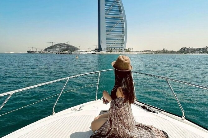 Dubai Luxury Yacht Tour With Live BBQ & Drinks - Safety Guidelines