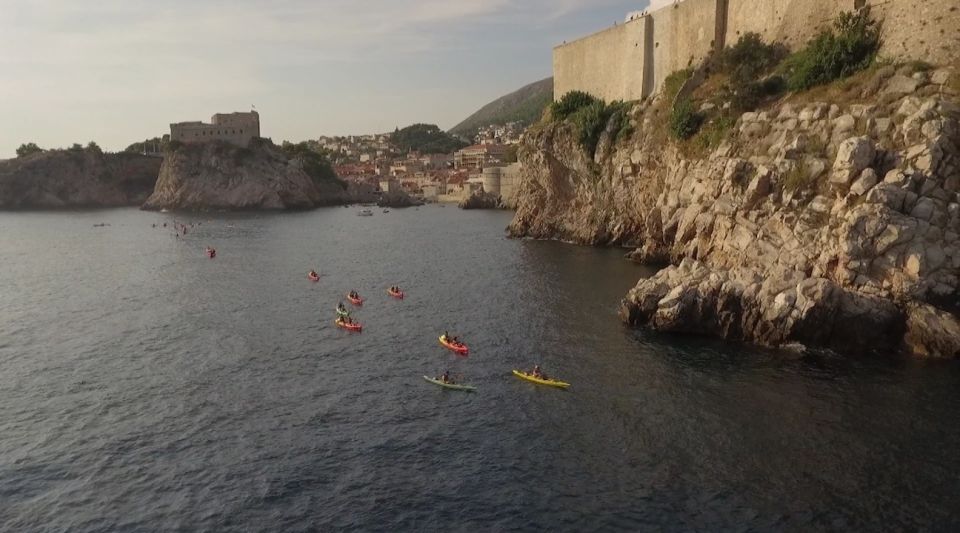 Dubrovnik: Sunset Sea Kayaking Tour With Fruit Snack & Wine - Location and Meeting Point