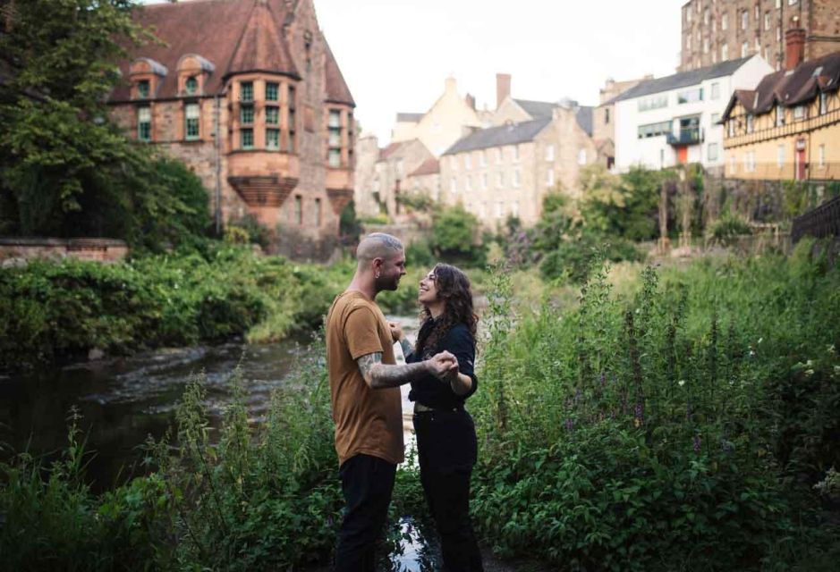 Edinburgh Best Spots: Professional Photoshoot - Contacting Mairi Wilson