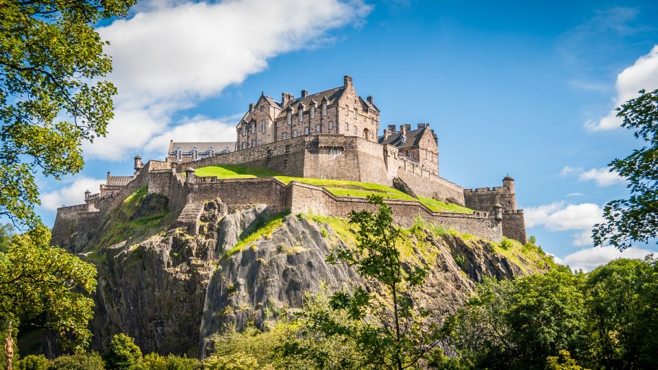 Edinburgh Castle: Highlights Tour With Tickets, Map & Guide - Meeting Point