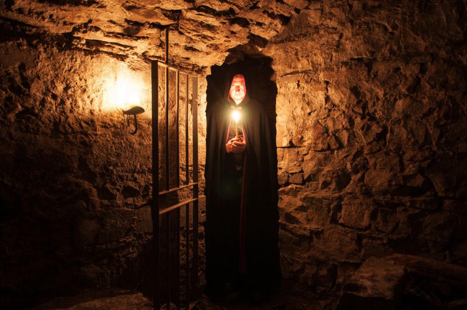 Edinburgh: Ghostly Underground Vaults Small-Group Tour - Review Summary