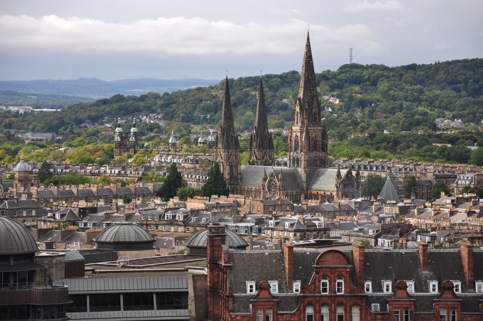 Edinburgh Welcome Tour: Private Tour With a Local - Pickup Inclusions