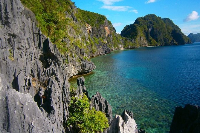 El Nido Island Hopping Tour a With Lunch - Meeting Point and Activity End