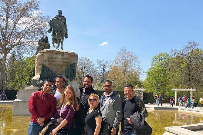 El Retiro Park Guided Tour and Tapas Tasting - Additional Information and Terms