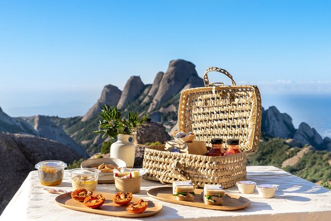 Elegant Private Picnic in Montserrat at 1100m Altitude - Exclusivity and Privacy