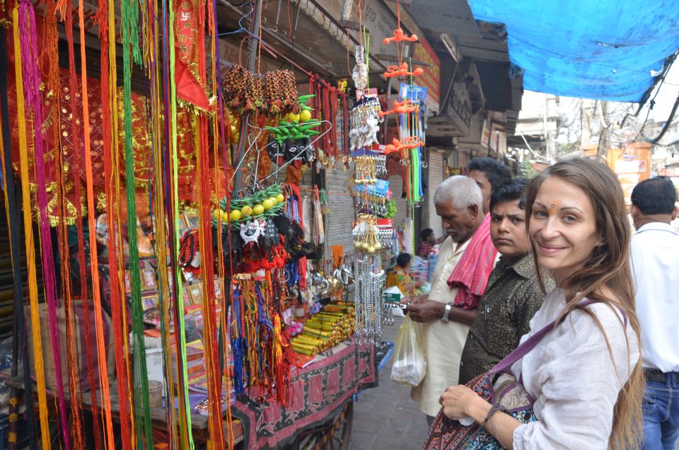 Experience the Food, Heritage, Culture & Visit Spice Market - Tuktuk Ride Adventure