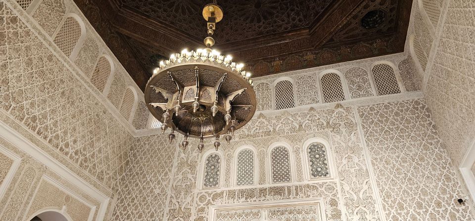 Exploratory Tour of Marrakesh With Guide - Pricing and Savings