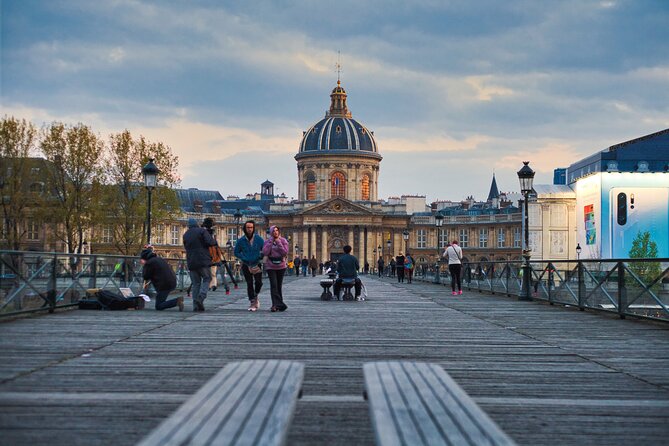 Explore Paris in 90 Minutes With a Local - Cancellation Policy and Reviews