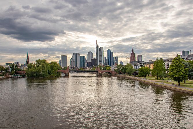 Explore the Instaworthy Spots of Frankfurt With a Local - Personalized Itinerary Recommendations