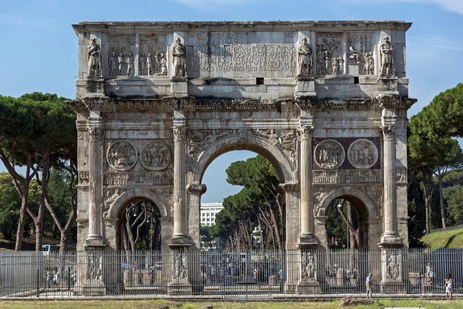 Fast Track: Colosseum With Arena Floor Entrance, Forum and Palatine Hill Tour - Tour Experience and Organization