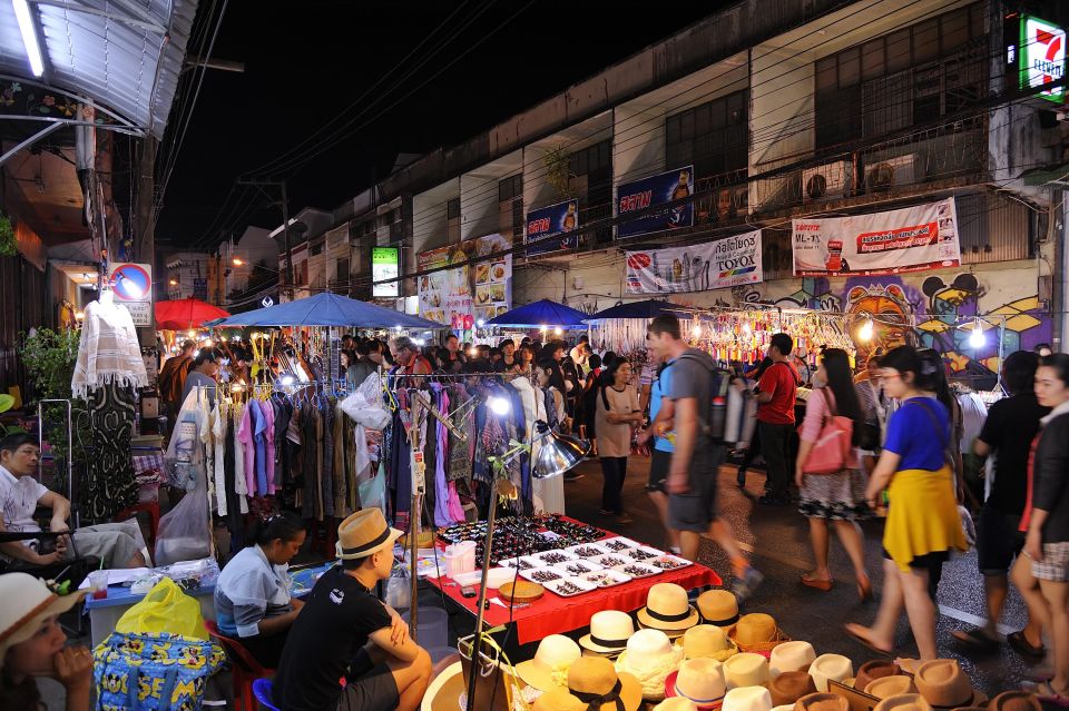 Flavors of Chiang Mai: Street Food Adventure - Exploring Local Street Eats