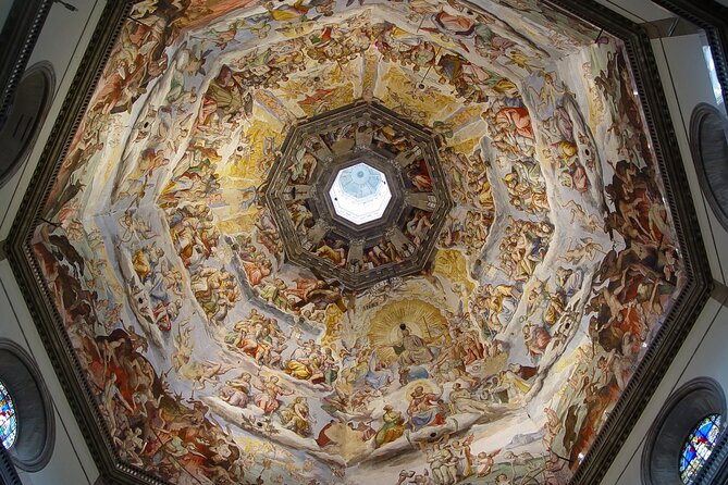 Florence Cathedral & Arno Cruise: Journey Through Art and Beauty - Magnificent Piazza Del Duomo Visit