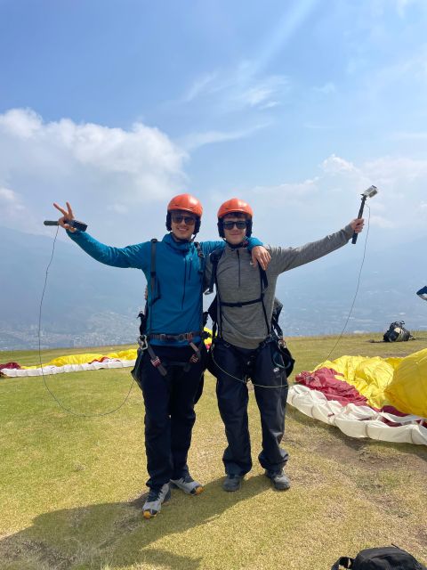 Fly Paragliding in Medellín, Colombia - Paragliding Service Details