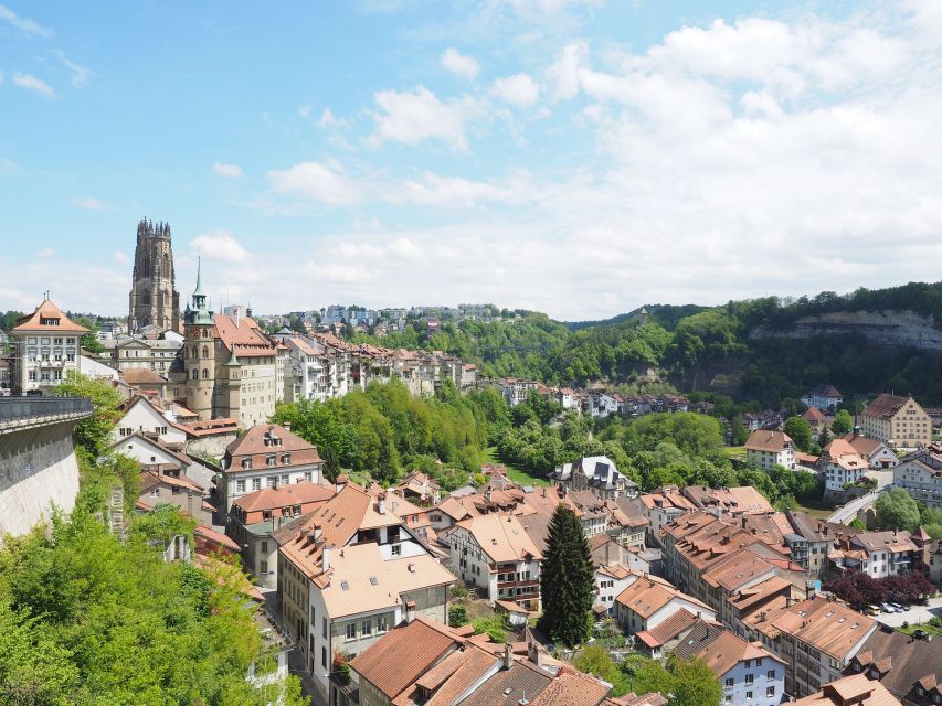 Fribourg - Old Town Historic Guided Tour - Cost and Booking Details