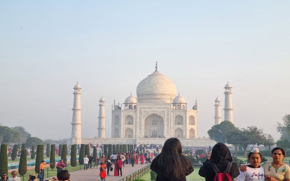 From Agra: Visit Taj Mahal in Less Time by Gatiman Train - Guided Taj Mahal Exploration