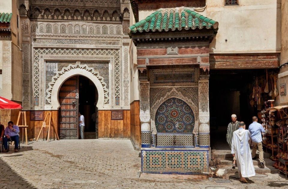 From Casablanca: Guided Tour of Fez With Lunch - Lunch in the Medina