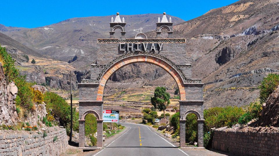 From Chivay: Route From Chivay (Colca) to the City of Puno - Local Tastings and Craft Shopping