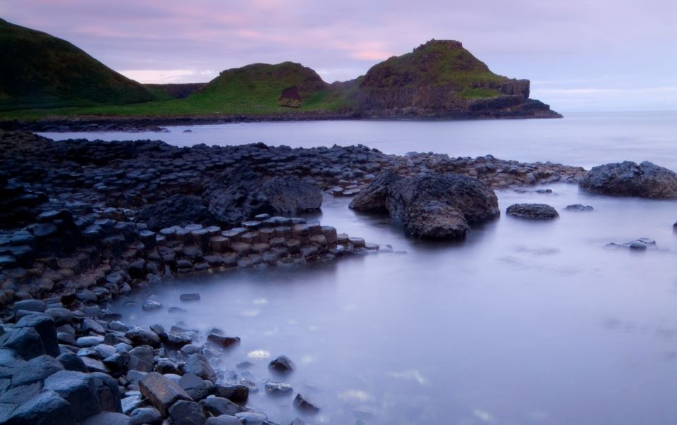 From Dublin: Giant's Causeway Tour and Whiskey Tasting - Location and Tour Details
