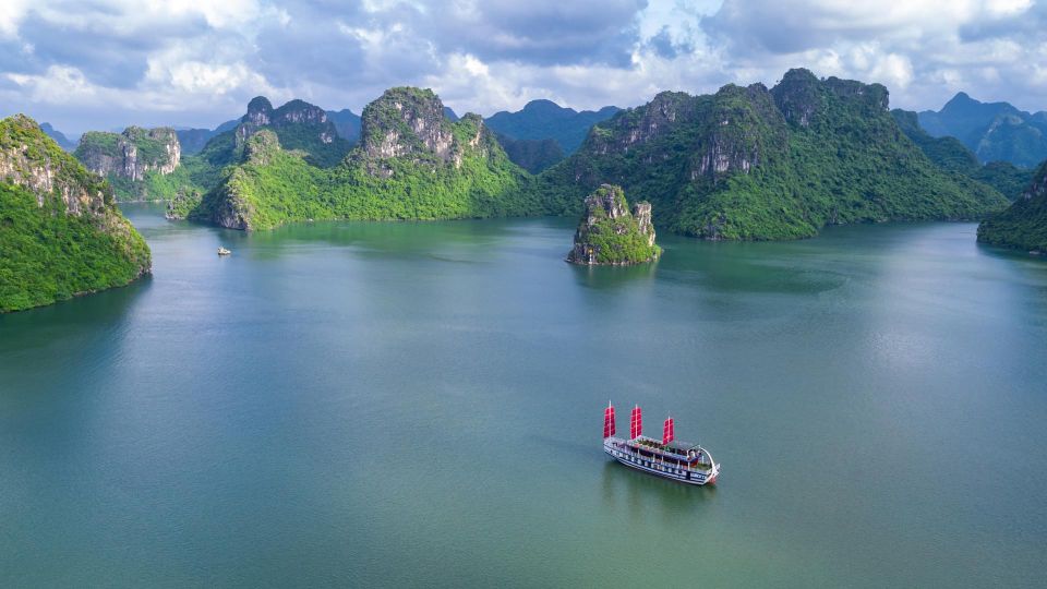 From Hanoi: Ha Long Bay and Bai Tu Long Bay Luxury Boat Tour - Review Summary