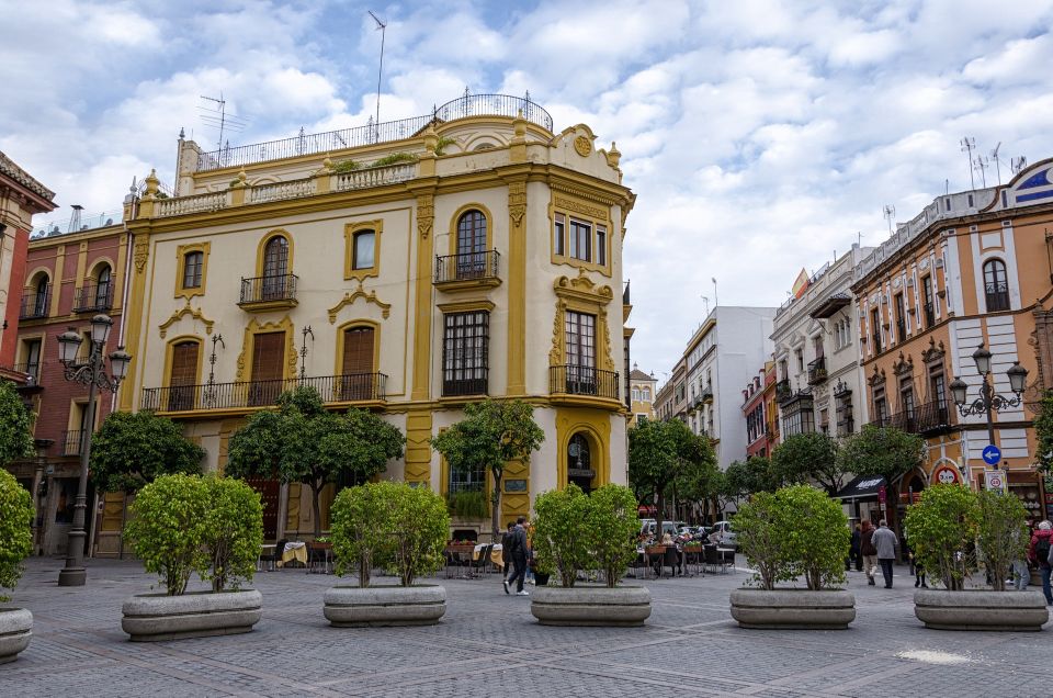From Malaga: Seville Private Tour With Alcazar and Cathedral - Seville Cathedral Exploration