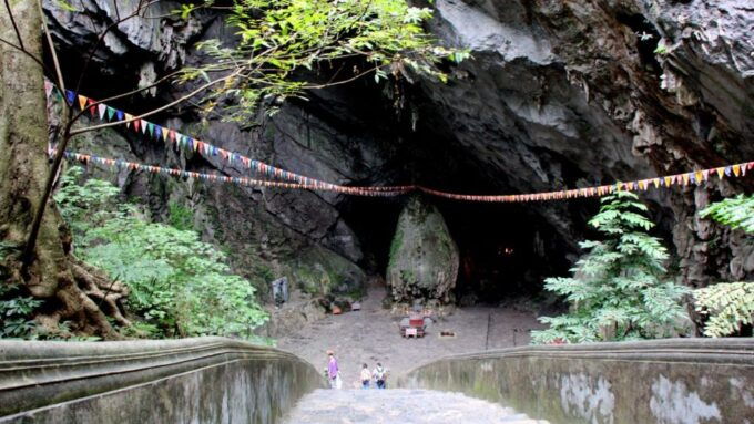 Full-Day Perfume Pagoda Private or Small-Group Tour - Review Summary