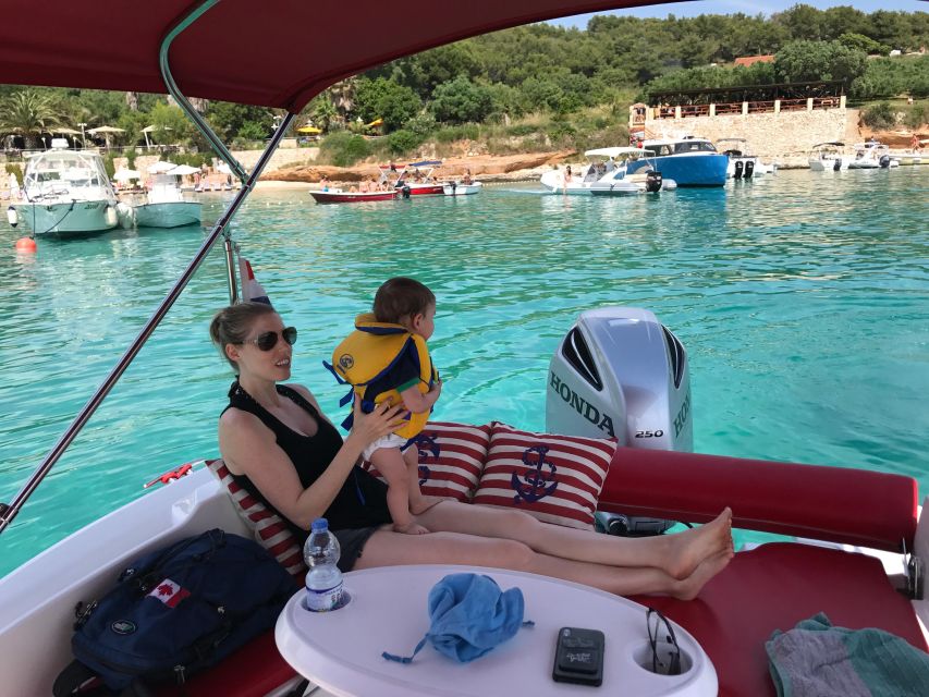 Full-Day Private Speed Boat Tour to Hvar & Brač - Meeting Point and Customization