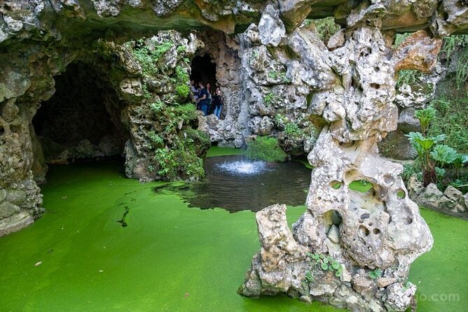 Full-Day Private Tour Sintra and Cascais With Pick up - Historical Sites Exploration