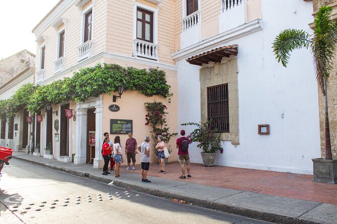 Gabriel Garcia Marquez Tour: the Magical Cartagena - Common questions