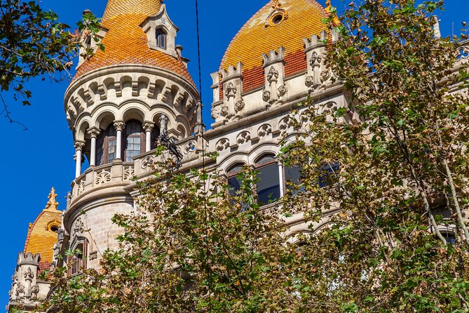 Gaudí Private Tour: Must-See Monuments & Hidden Gems of Modernism - Architectural Wonders of Sant Pau