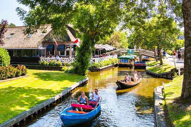 Giethoorn Small Group Tour - Meeting Point