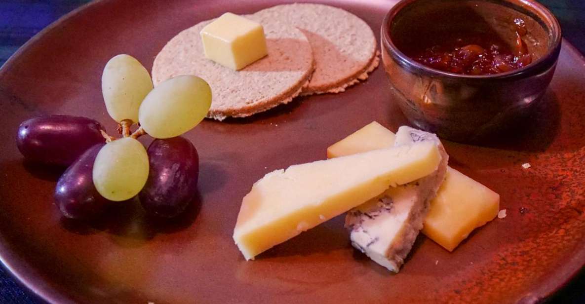 Glasgow: Whisky Flight and Scottish Cheeseboard - Whisky Selection
