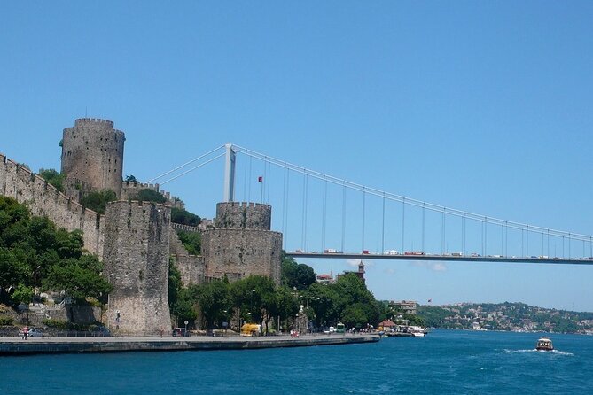 Golden Horn, Bosphorus Cruise, Spice Bazaar, Camlica Hill Tour  - Istanbul - Scenic Lunch by the Shoreline