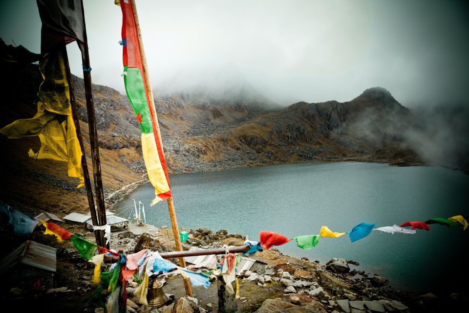 Gosaikunda Lake: 4 Days Trek - Indulging in Local Cuisine and Culture