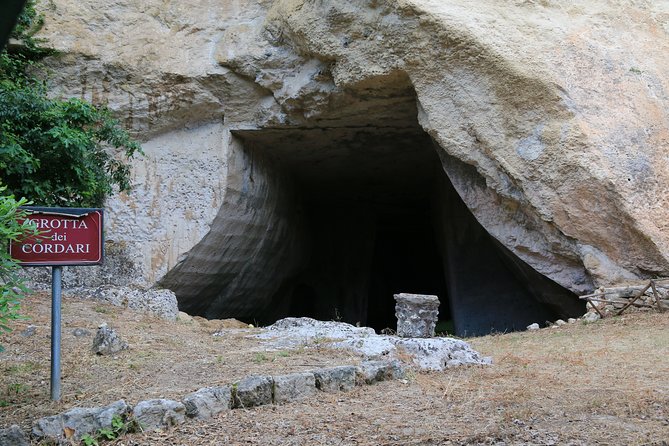 Group Guided Tour of the Archaeological Park of Neapolis - Customer Reviews